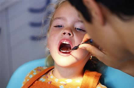 Childrens dentists, pedriatric dentist, Costa del Sol, Spain.. Fuengirola, Marbella, Malaga, Benalmadena